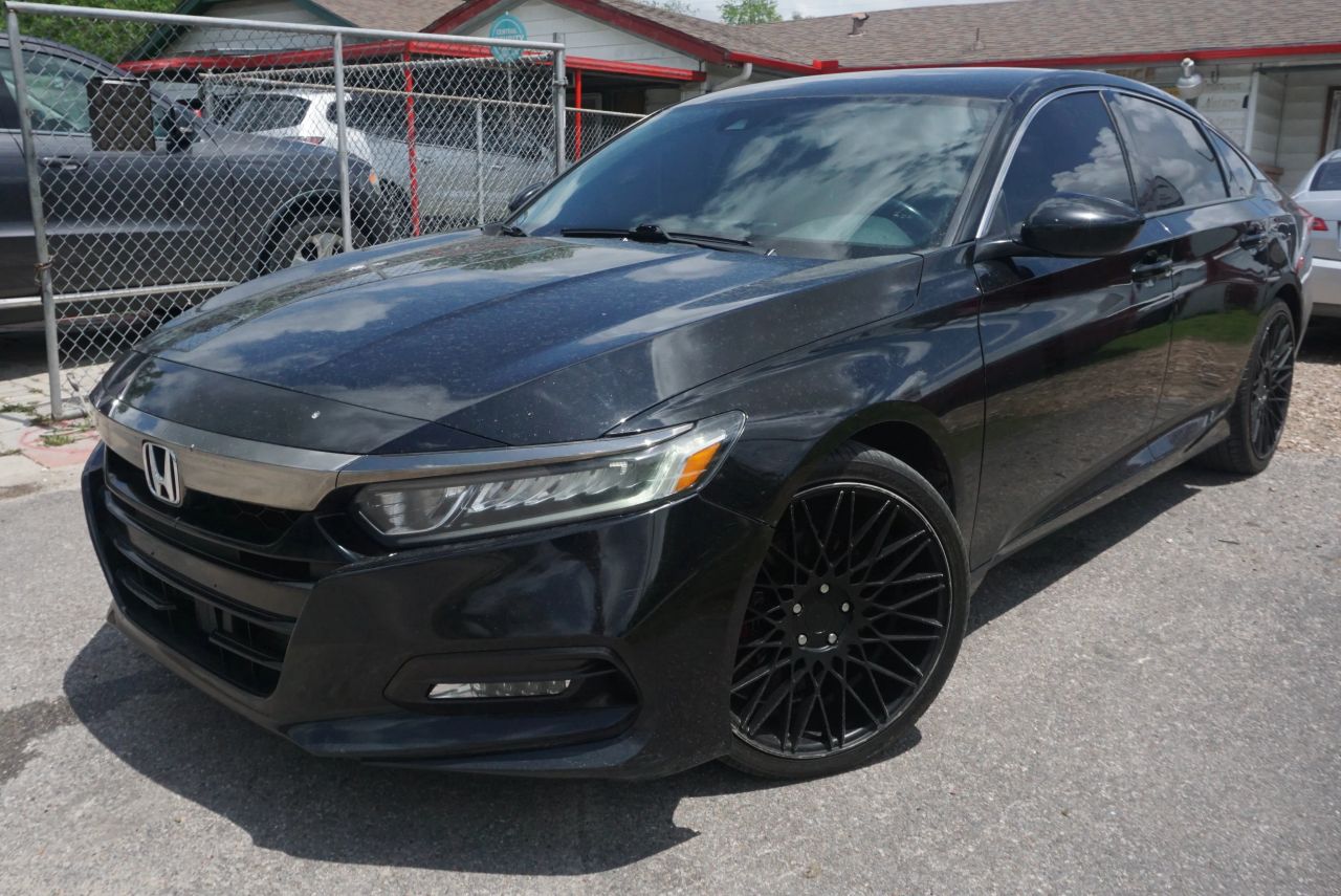 honda accord 2018 1HGCV1F35JA267802 image honda accord 2018 1HGCV1F35JA267802 image