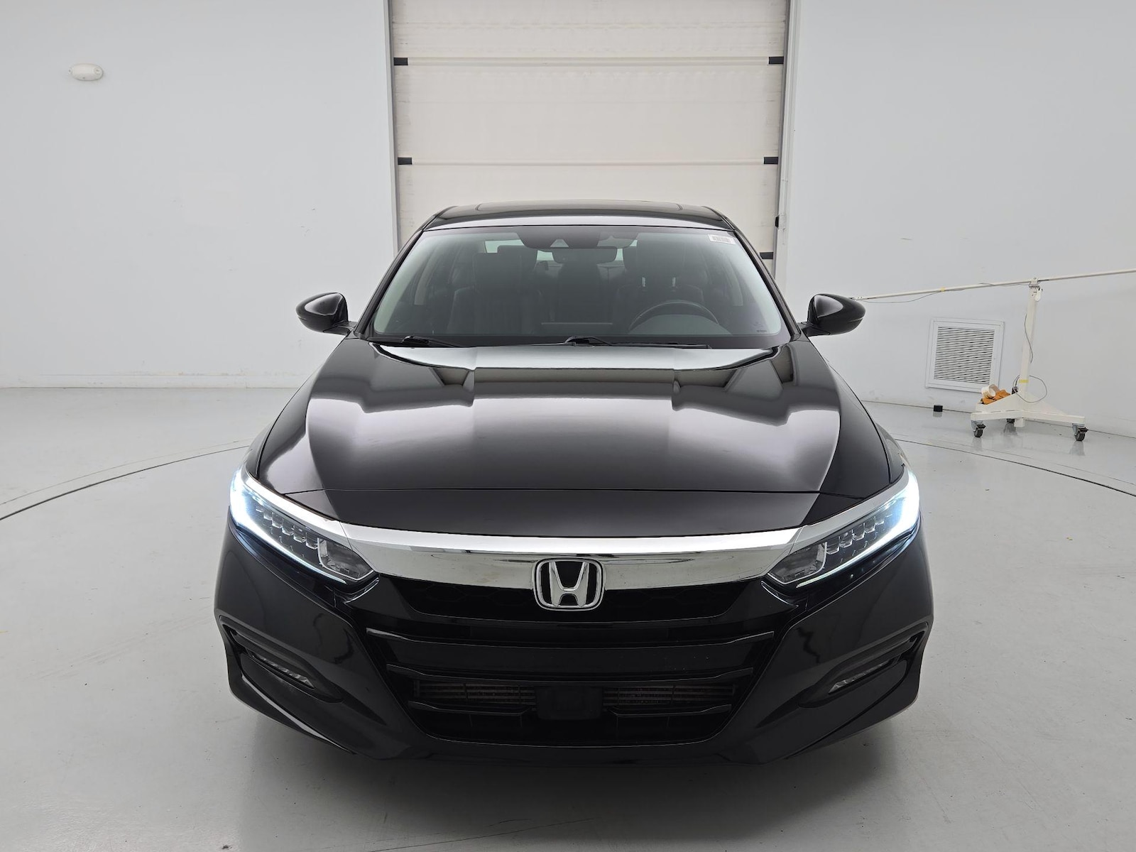 honda accord 2018 1HGCV1F50JA217228 image honda accord 2018 1HGCV1F50JA217228 image