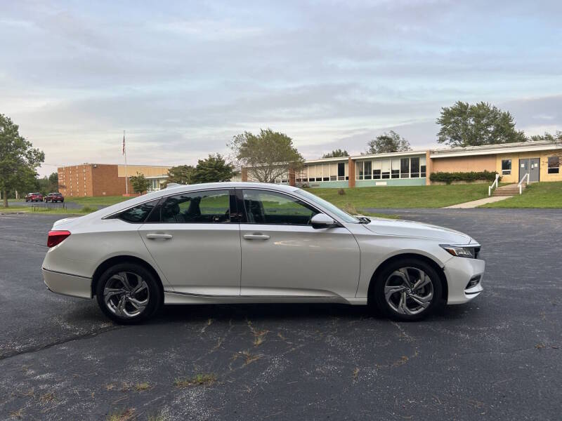 honda accord 2018 1HGCV1F57JA019942 image honda accord 2018 1HGCV1F57JA019942 image
