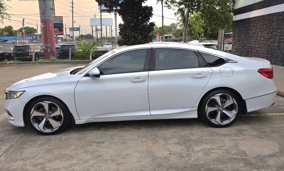 honda accord 2018 1HGCV1F9XJA169319 image honda accord 2018 1HGCV1F9XJA169319 image