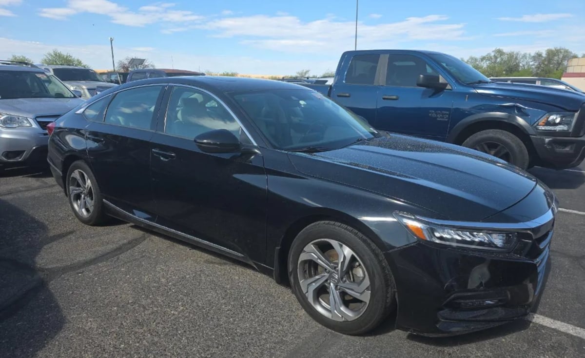 honda accord 2018 1HGCV1F64JA050686 image honda accord 2018 1HGCV1F64JA050686 image