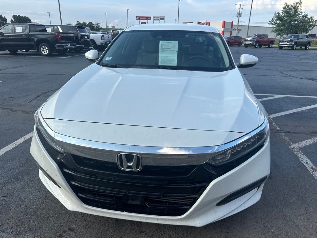 honda accord 2018 1HGCV1F11JA136901 image honda accord 2018 1HGCV1F11JA136901 image