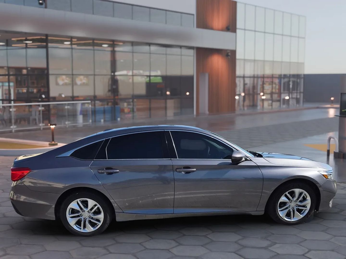 honda accord 2018 1HGCV1F11JA017648 image honda accord 2018 1HGCV1F11JA017648 image