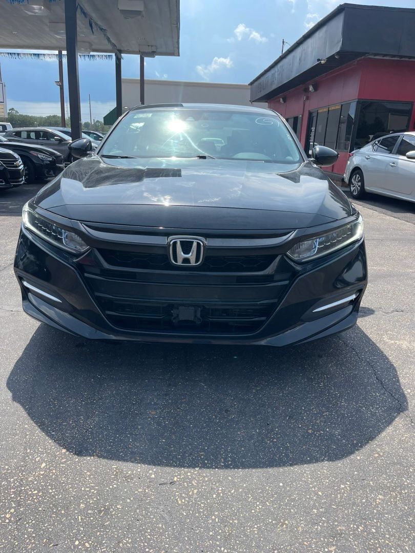 honda accord 2018 1HGCV3F19JA010460 image honda accord 2018 1HGCV3F19JA010460 image