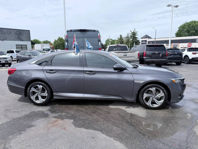 honda accord 2018 1HGCV1F53JA070533 image honda accord 2018 1HGCV1F53JA070533 image