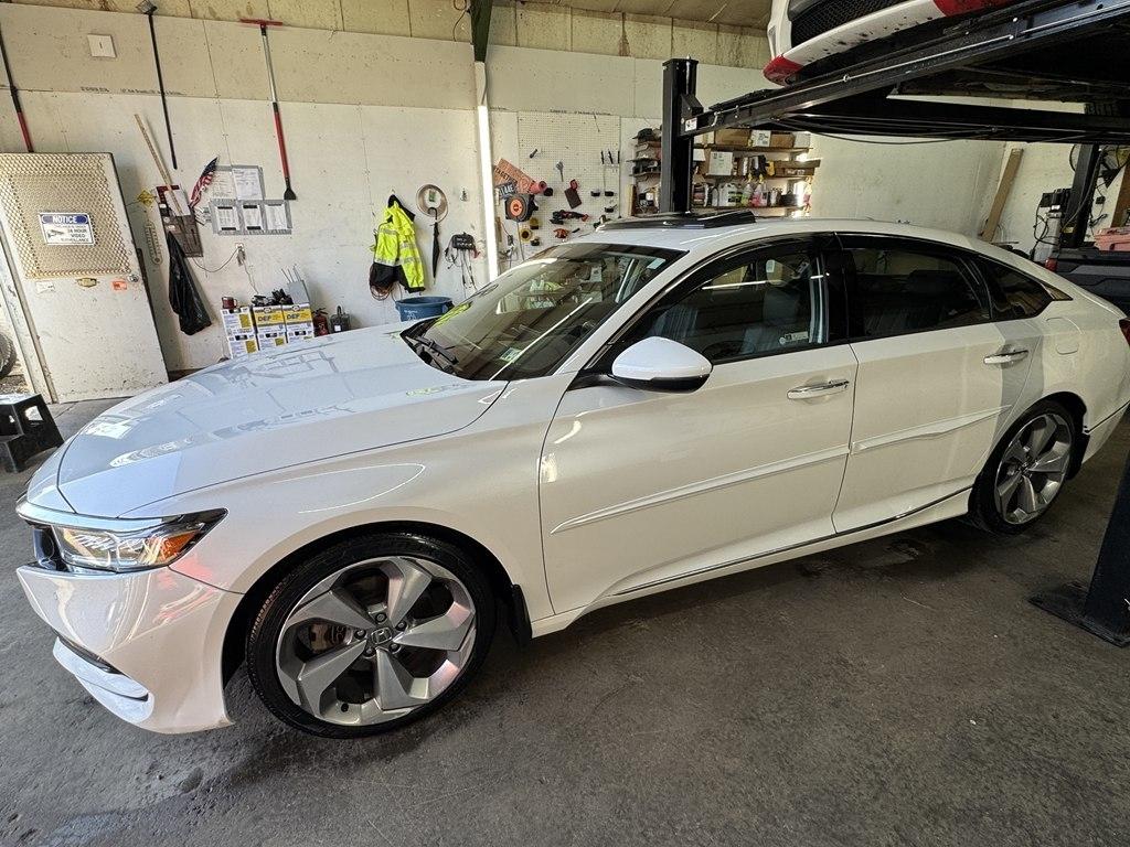 honda accord 2018 1HGCV1F9XJA064053 image honda accord 2018 1HGCV1F9XJA064053 image