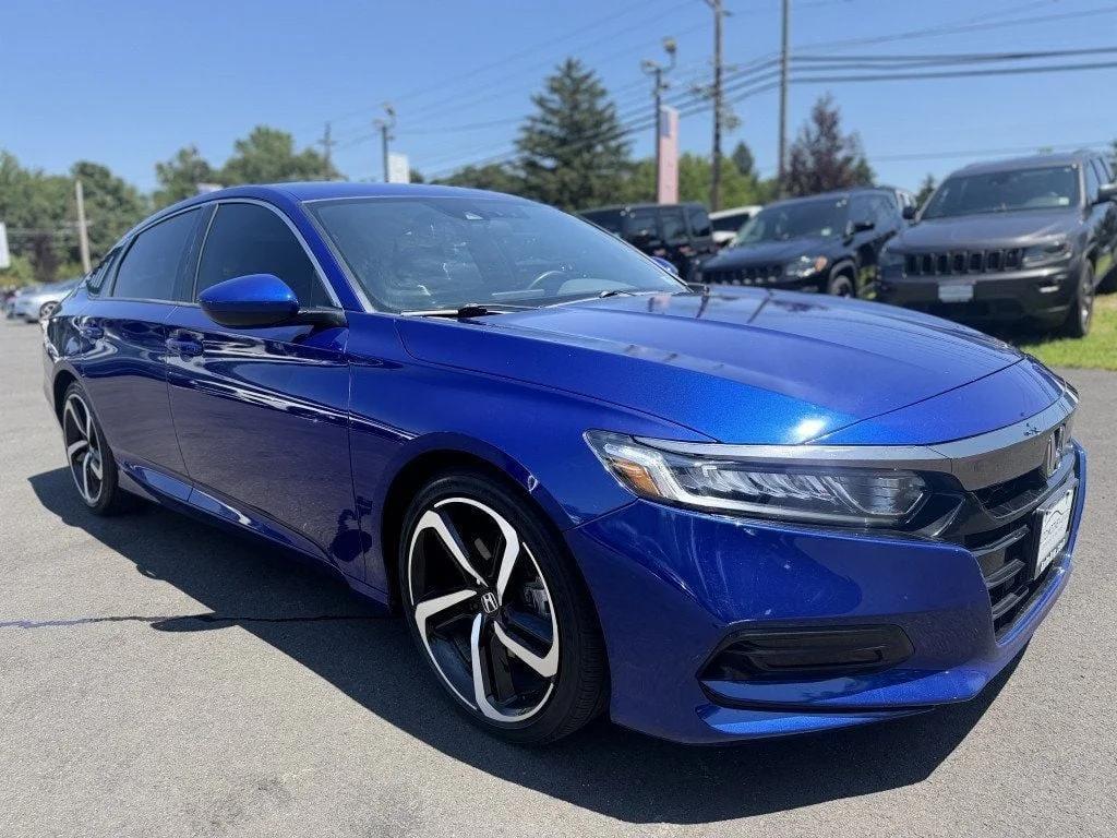 honda accord 2018 1HGCV1F30JA125809 image honda accord 2018 1HGCV1F30JA125809 image