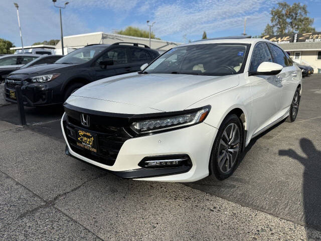 honda accord 2018 1HGCV3F97JA002427 image honda accord 2018 1HGCV3F97JA002427 image