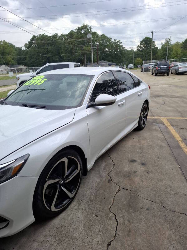 honda accord 2018 1HGCV1F32JA063023 image honda accord 2018 1HGCV1F32JA063023 image