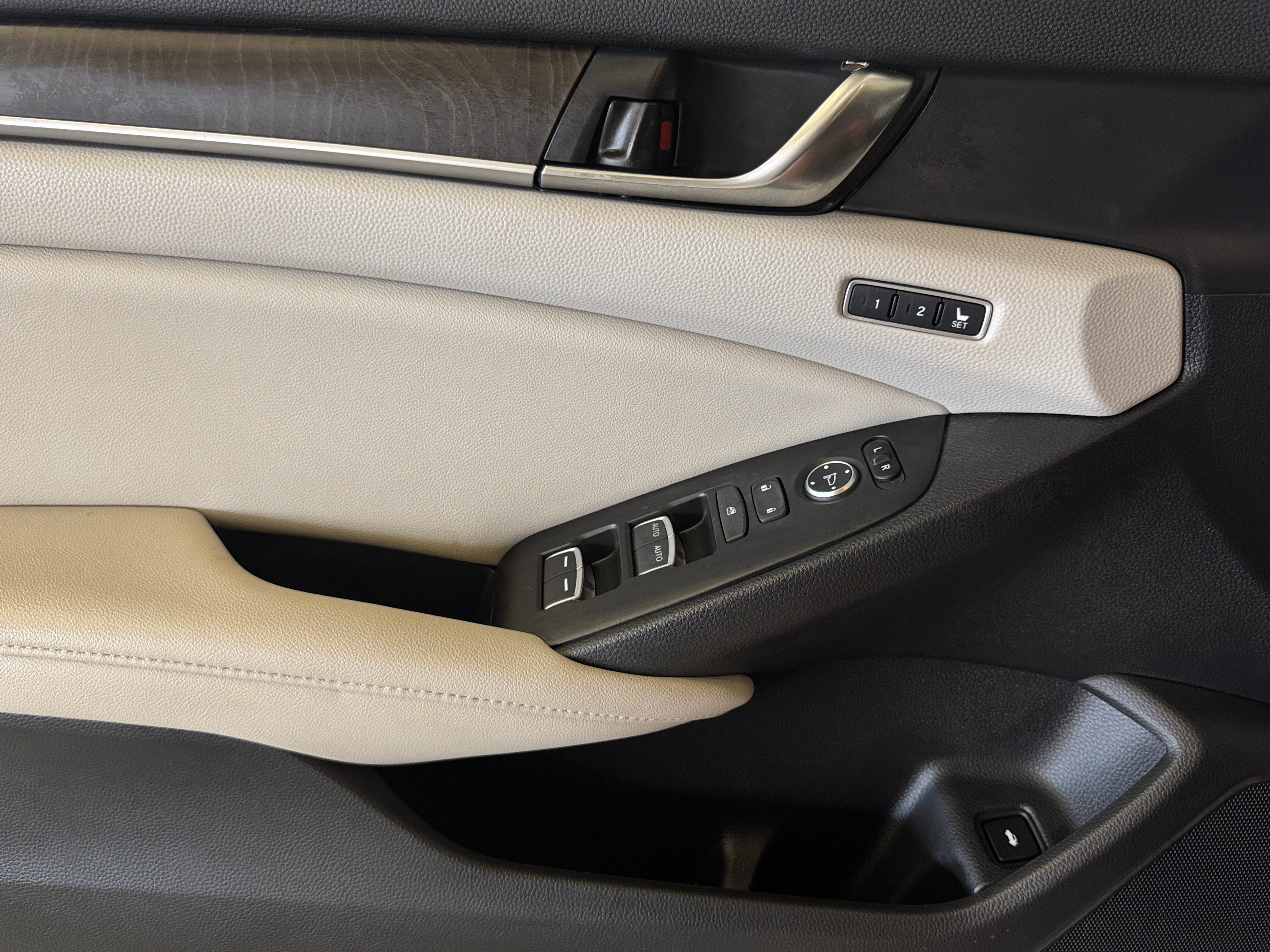 honda accord 2021 1HGCV3F98MA006541 image