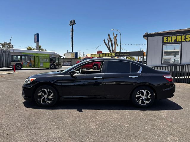 honda accord 2017 1HGCR2F3XHA041856 image honda accord 2017 1HGCR2F3XHA041856 image