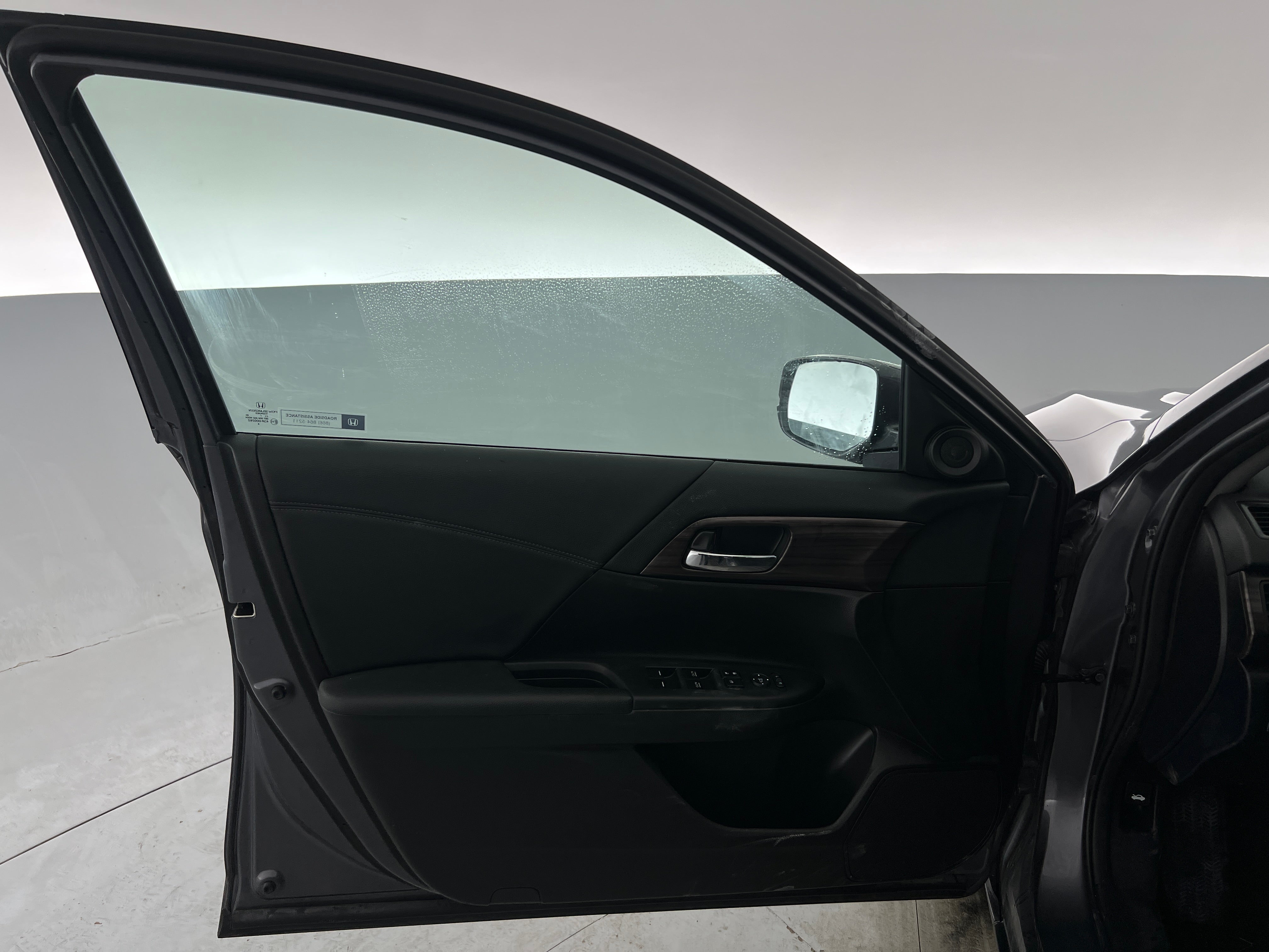 honda accord 2017 1HGCR2F06HA215508 image honda accord 2017 1HGCR2F06HA215508 image