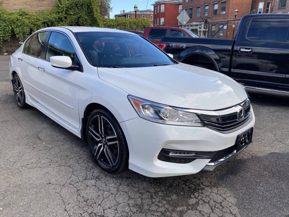 honda accord 2017 1HGCR2F55HA007907 image honda accord 2017 1HGCR2F55HA007907 image