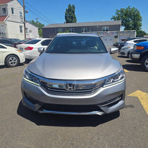 honda accord 2017 1HGCR2F52HA308361 image honda accord 2017 1HGCR2F52HA308361 image