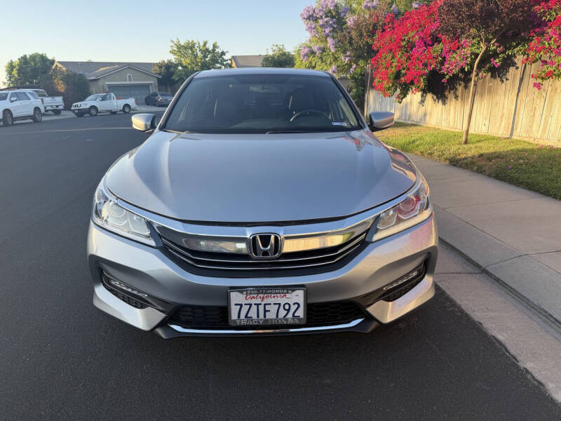 honda accord 2017 1HGCR2F57HA219305 image honda accord 2017 1HGCR2F57HA219305 image