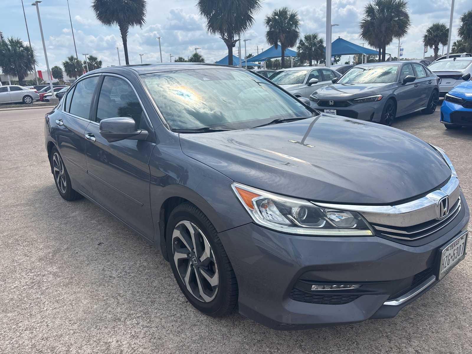 honda accord 2017 1HGCR2F04HA009006 image honda accord 2017 1HGCR2F04HA009006 image