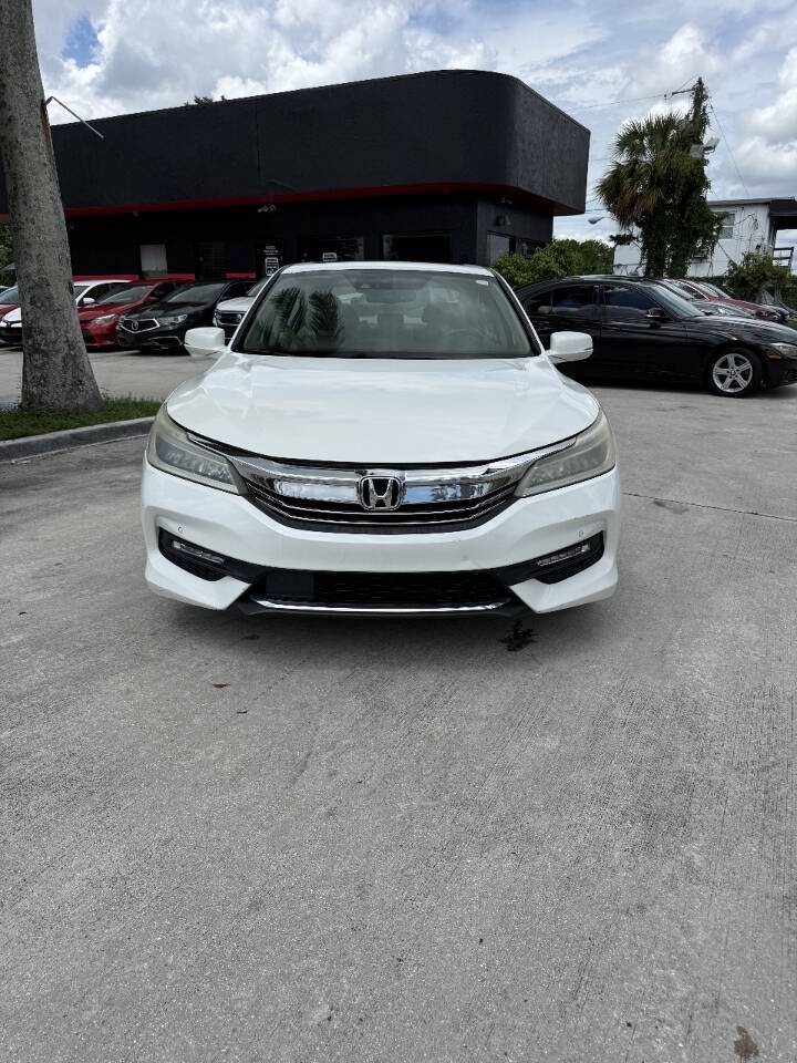 honda accord 2017 JHMCR6F36HC018356 image honda accord 2017 JHMCR6F36HC018356 image