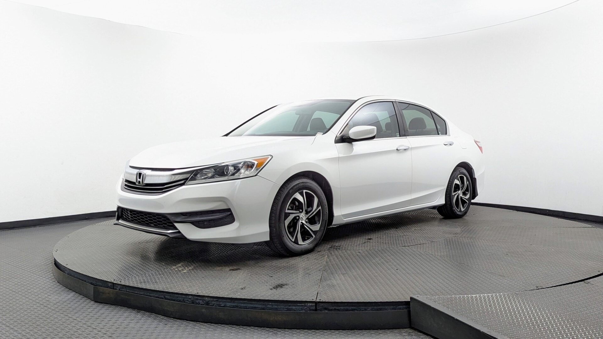 honda accord 2017 1HGCR2F3XHA095352 image honda accord 2017 1HGCR2F3XHA095352 image