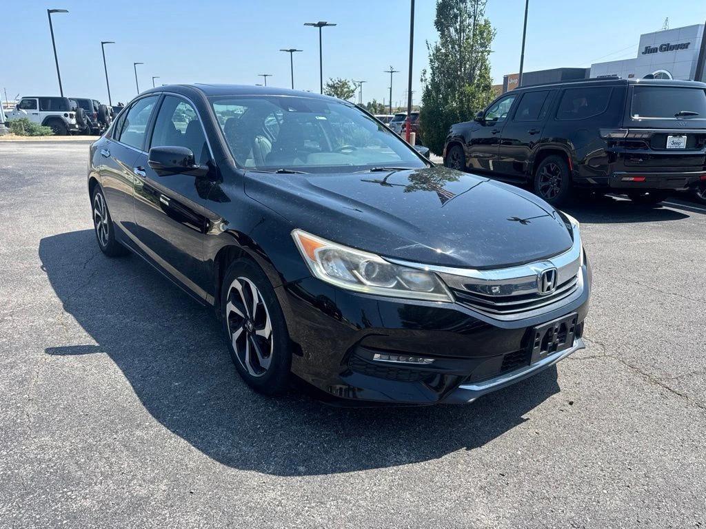 honda accord 2017 1HGCR3F01HA000673 image honda accord 2017 1HGCR3F01HA000673 image