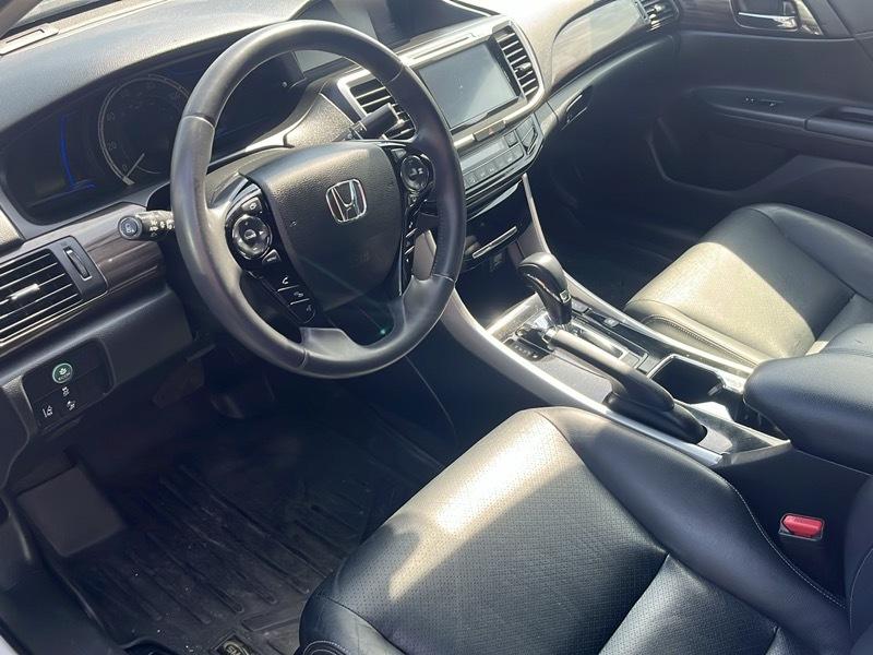 honda accord 2017 JHMCR6F54HC005400 image honda accord 2017 JHMCR6F54HC005400 image