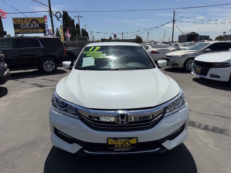 honda accord 2017 1HGCR2F19HA021435 image honda accord 2017 1HGCR2F19HA021435 image