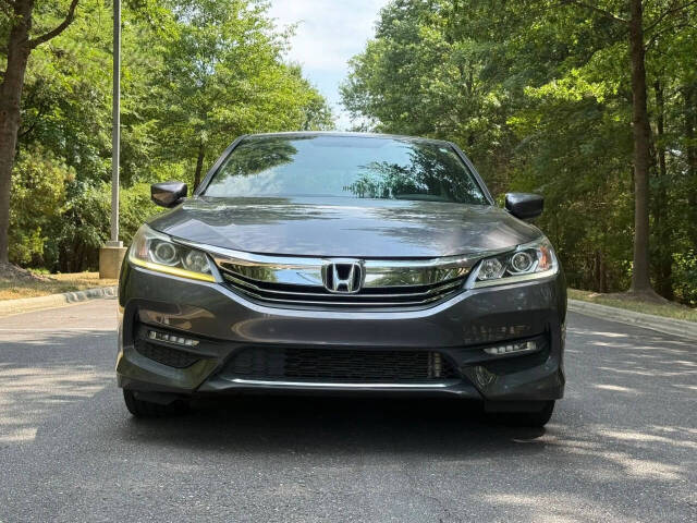 honda accord 2017 1HGCR2F59HA267310 image honda accord 2017 1HGCR2F59HA267310 image