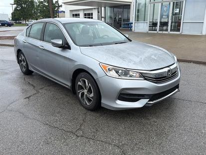honda accord 2017 1HGCR2F33HA218697 image honda accord 2017 1HGCR2F33HA218697 image