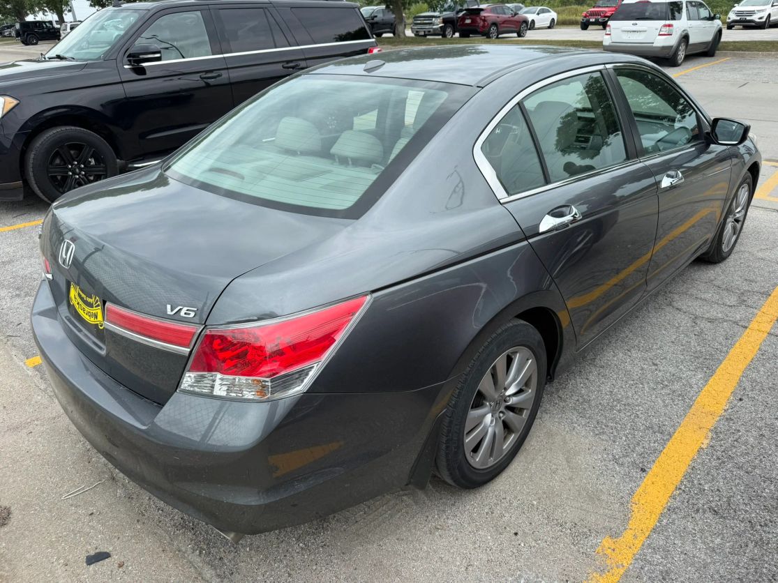 honda accord 2012 1HGCP3F84CA007069 image