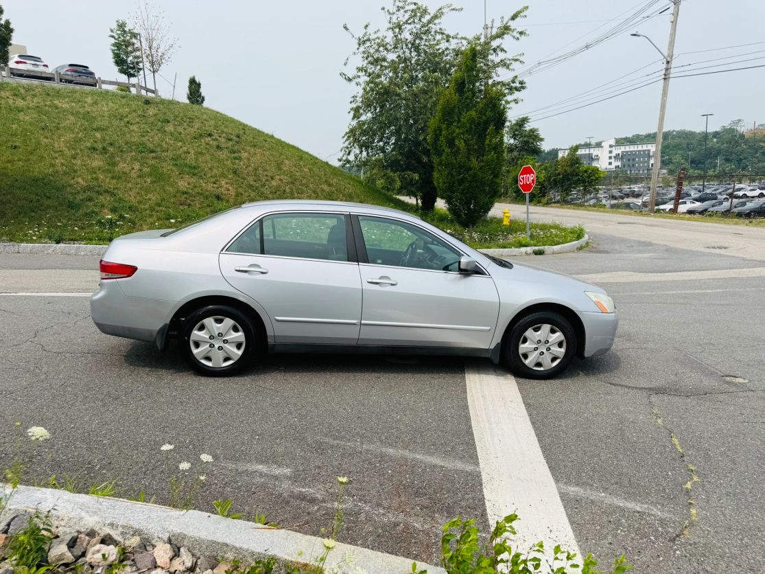 honda accord 2004 1HGCM56394A131820 image honda accord 2004 1HGCM56394A131820 image