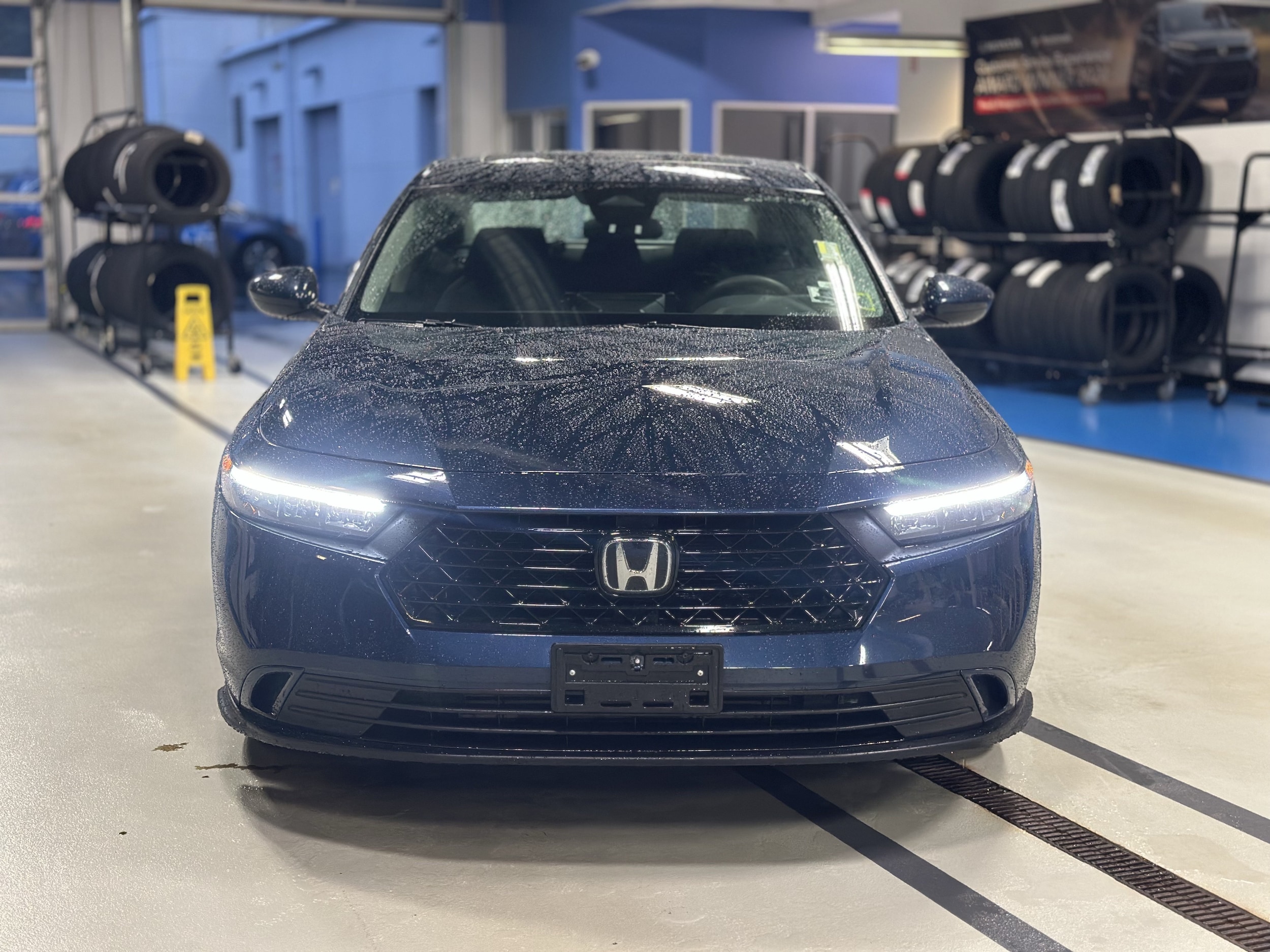 honda accord 2024 1HGCY1F3XRA057277 image