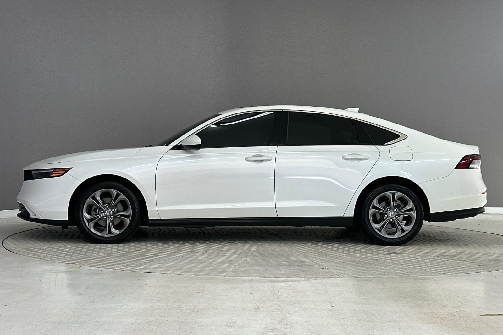 honda accord 2024 1HGCY1F33RA052535 image honda accord 2024 1HGCY1F33RA052535 image