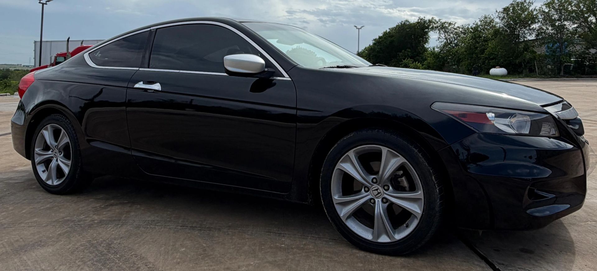 honda accord 2011 1HGCS2B89BA004052 image honda accord 2011 1HGCS2B89BA004052 image