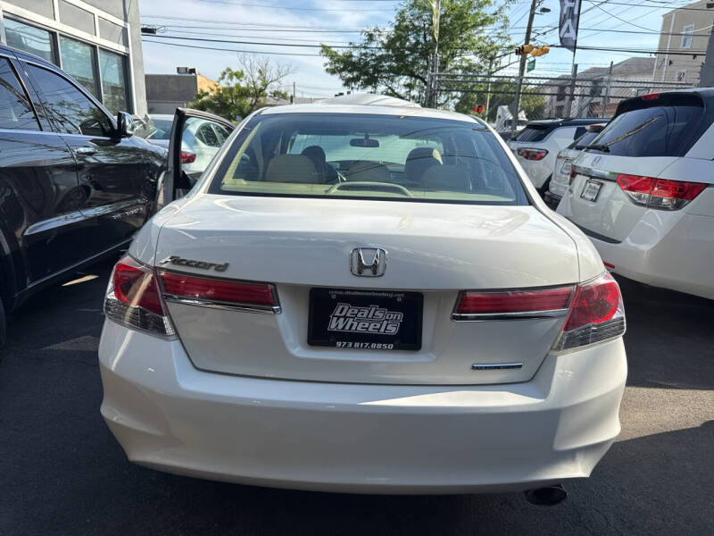 honda accord 2011 1HGCP2F66BA040193 image honda accord 2011 1HGCP2F66BA040193 image
