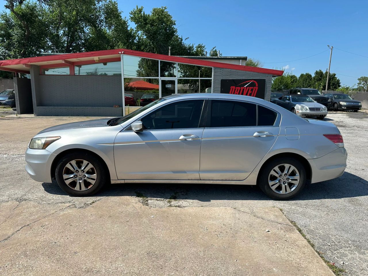 honda accord 2011 1HGCP2F69BA066805 image honda accord 2011 1HGCP2F69BA066805 image