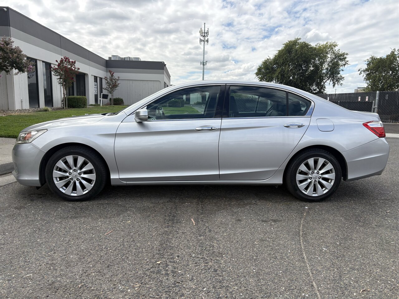 honda accord 2013 1HGCR3F90DA039439 image honda accord 2013 1HGCR3F90DA039439 image