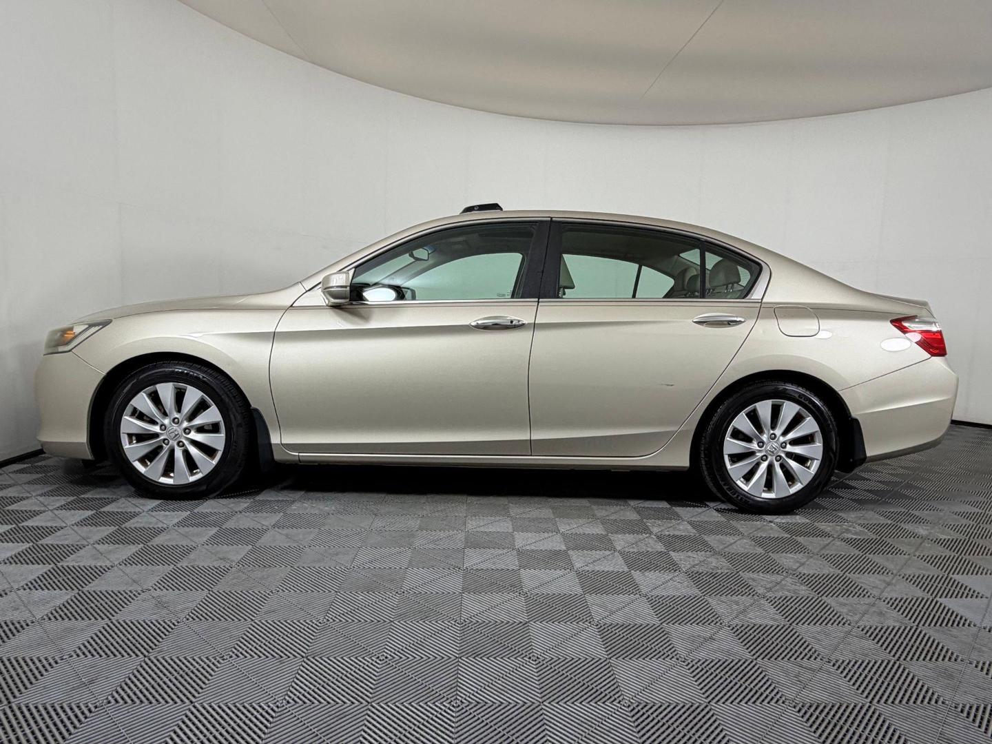 honda accord 2013 1HGCR2F81DA158425 image honda accord 2013 1HGCR2F81DA158425 image