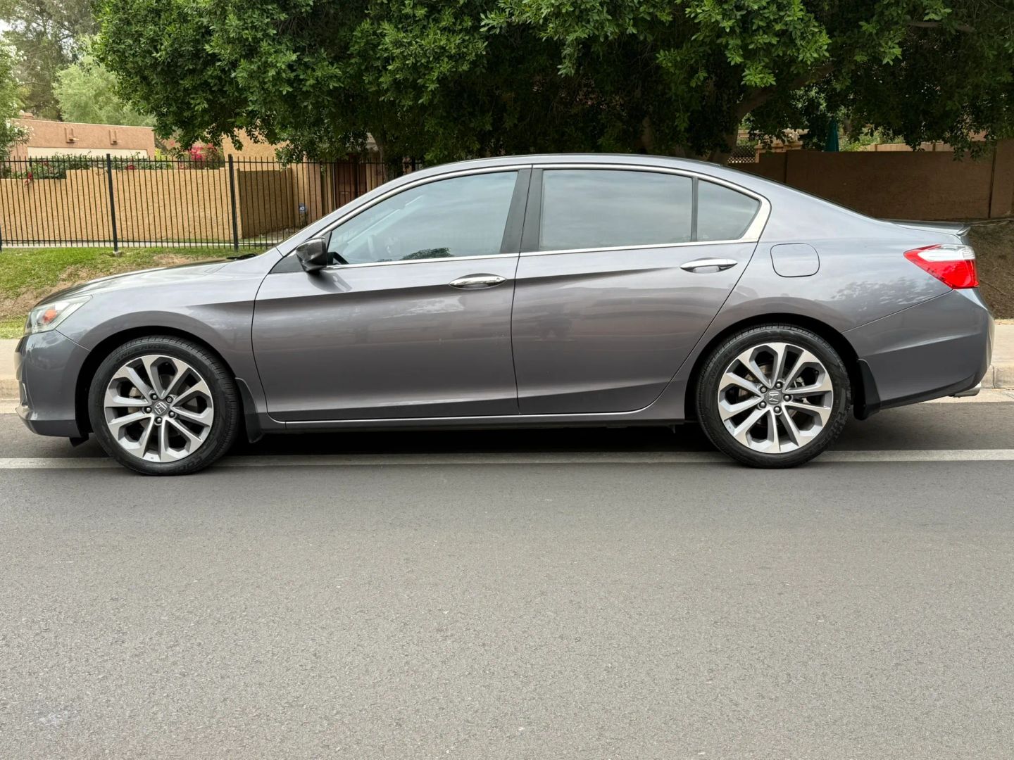 honda accord 2014 1HGCR2F52EA109435 image honda accord 2014 1HGCR2F52EA109435 image