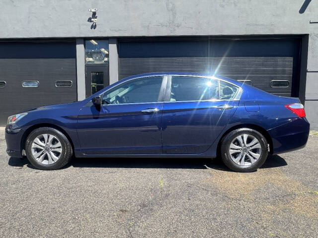 honda accord 2015 1HGCR2F35FA050672 image honda accord 2015 1HGCR2F35FA050672 image