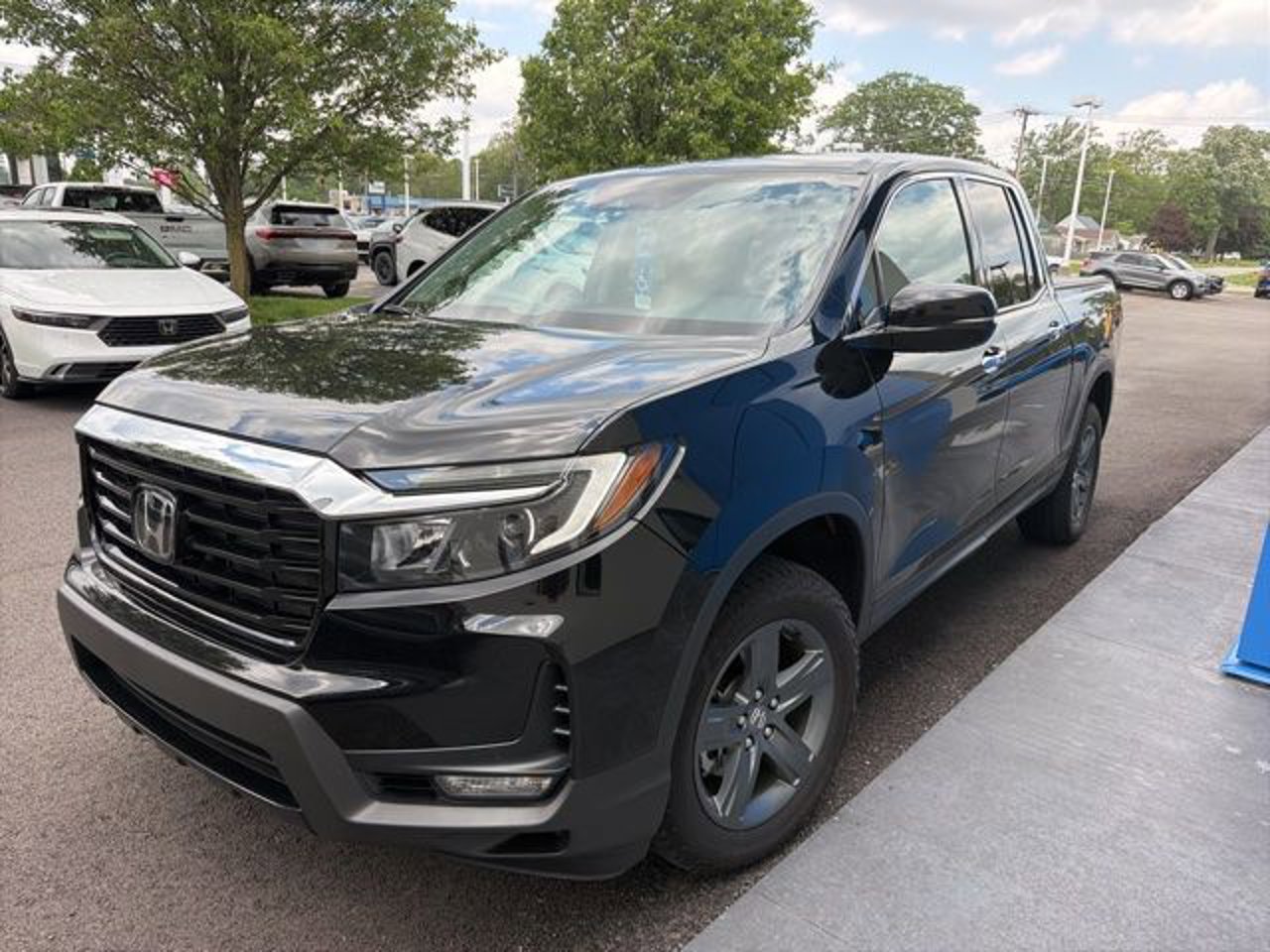 honda ridgeline 2023 5FPYK3F73PB061817 image honda ridgeline 2023 5FPYK3F73PB061817 image