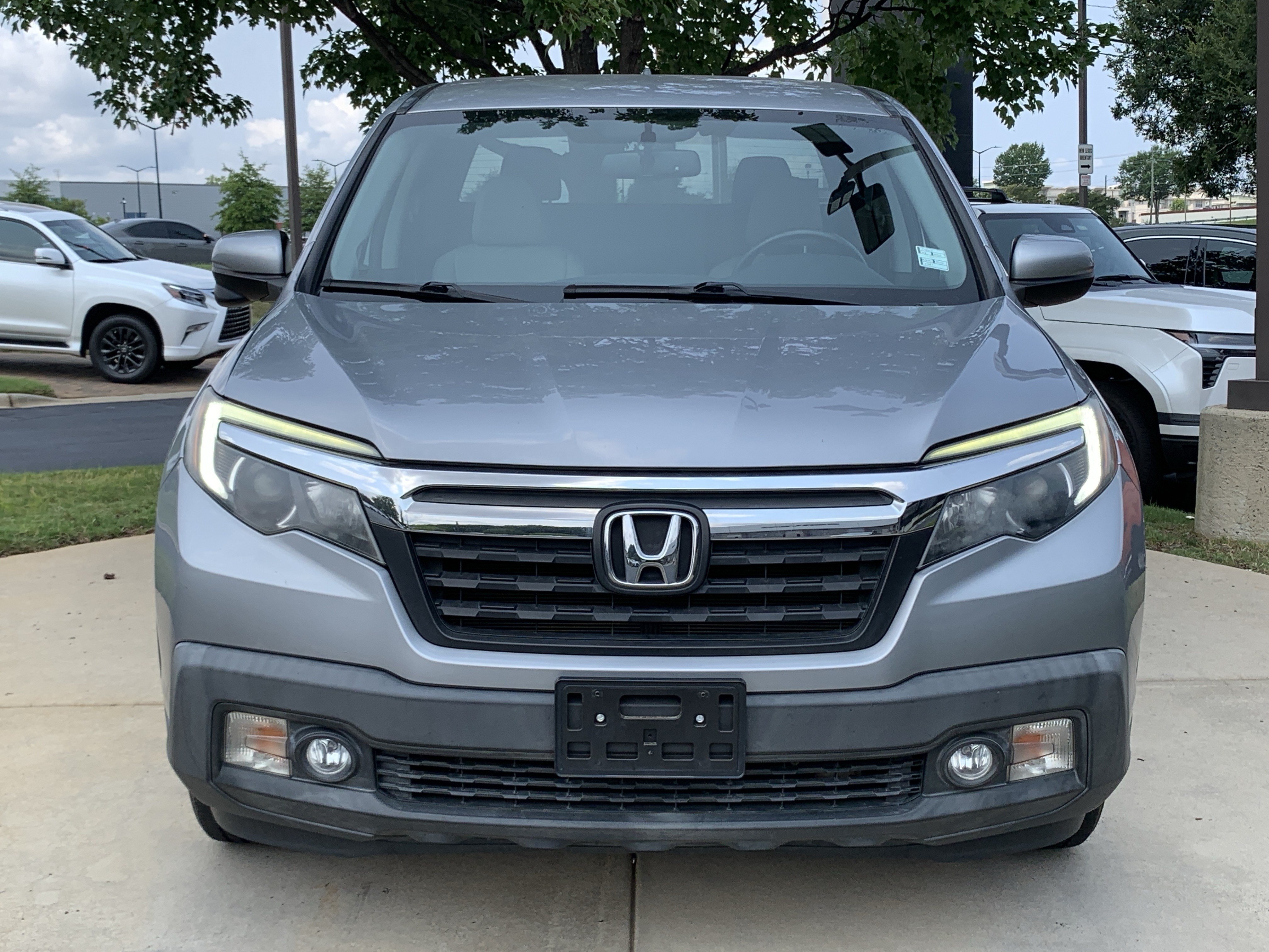 honda ridgeline 2018 5FPYK3F64JB011720 image honda ridgeline 2018 5FPYK3F64JB011720 image