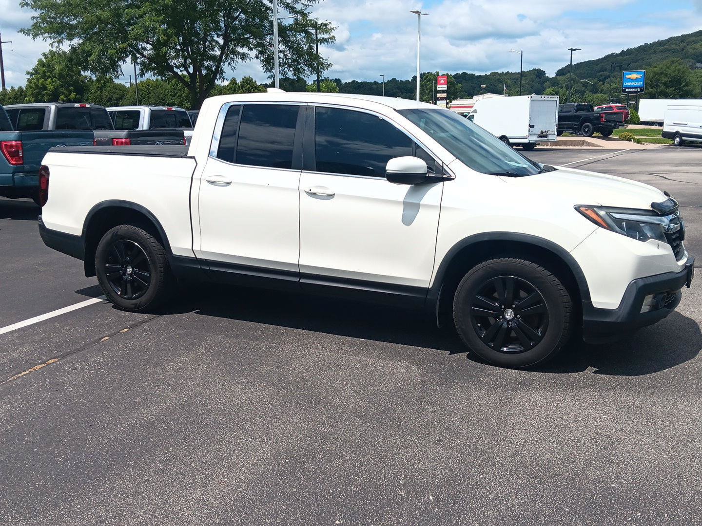 honda ridgeline 2017 5FPYK3F44HB020281 image honda ridgeline 2017 5FPYK3F44HB020281 image