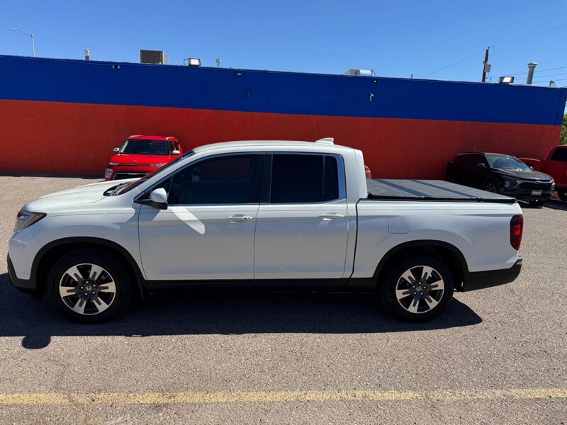 honda ridgeline 2017 5FPYK2F59HB005357 image honda ridgeline 2017 5FPYK2F59HB005357 image