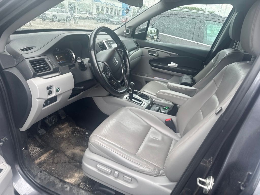 honda ridgeline 2017 5FPYK3F50HB008752 image honda ridgeline 2017 5FPYK3F50HB008752 image
