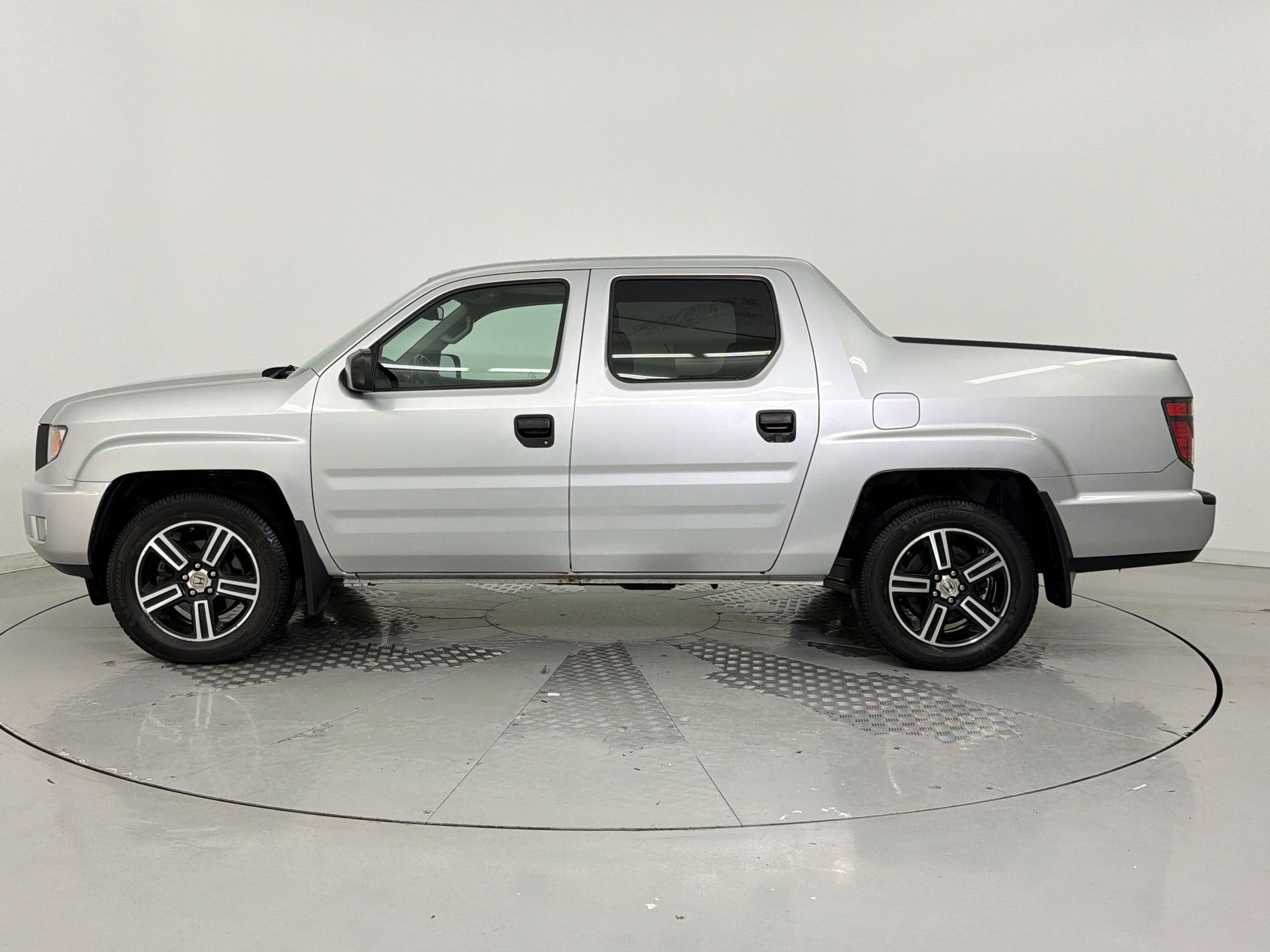 honda ridgeline 2014 5FPYK1F77EB005719 image honda ridgeline 2014 5FPYK1F77EB005719 image