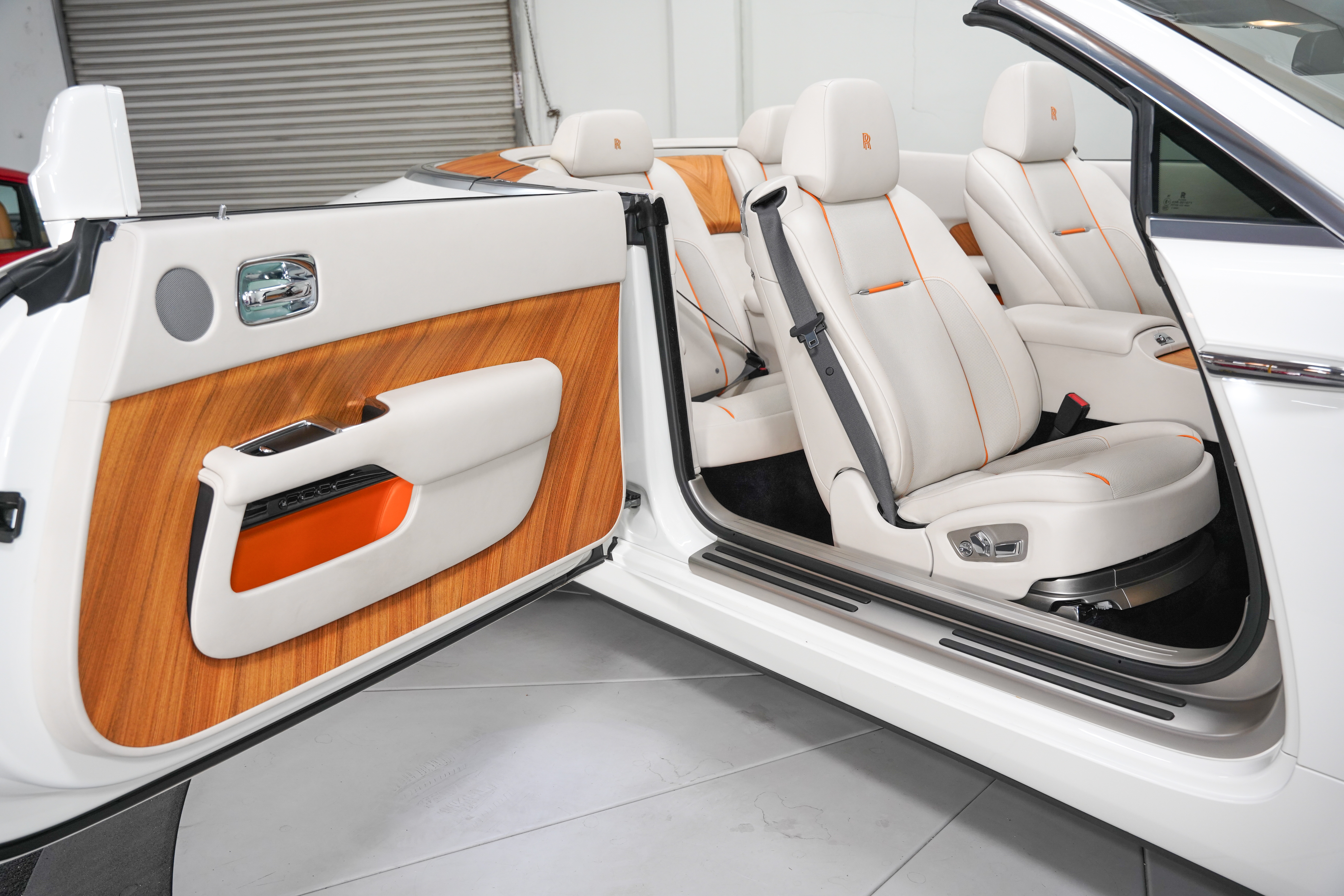 rolls-royce dawn 2017 SCA666D53HU102955 image rolls-royce dawn 2017 SCA666D53HU102955 image