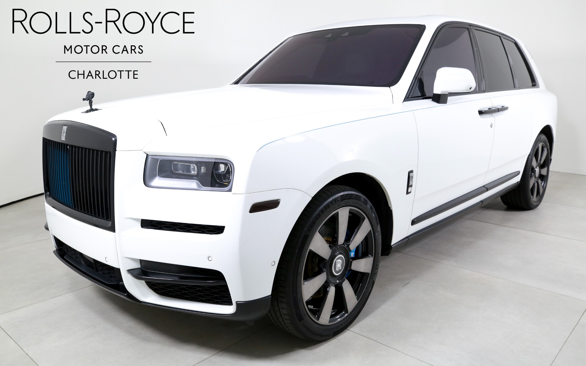 rolls-royce cullinan 2023 SLATV4C03PU215271 image rolls-royce cullinan 2023 SLATV4C03PU215271 image