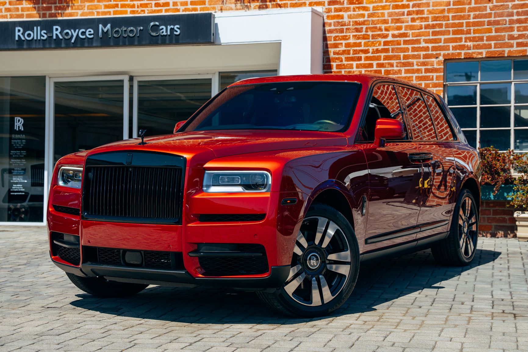 rolls-royce cullinan 2023 SLATV4C08PU219624 image rolls-royce cullinan 2023 SLATV4C08PU219624 image