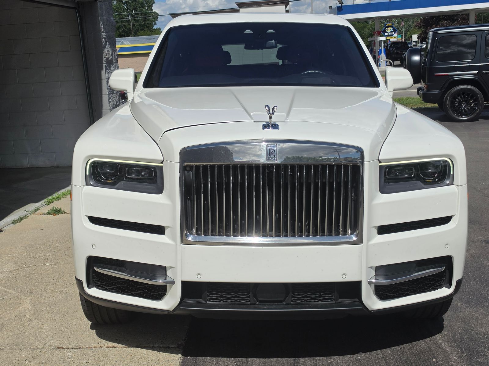 rolls-royce cullinan 2023 SLATV4C00PU218466 image rolls-royce cullinan 2023 SLATV4C00PU218466 image
