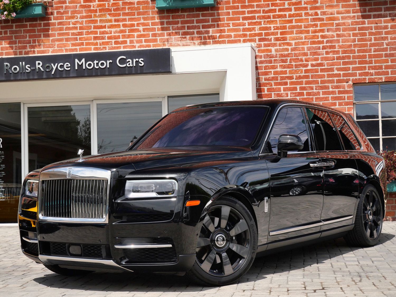 rolls-royce cullinan 2021 SLATV4C06MU204762 image rolls-royce cullinan 2021 SLATV4C06MU204762 image