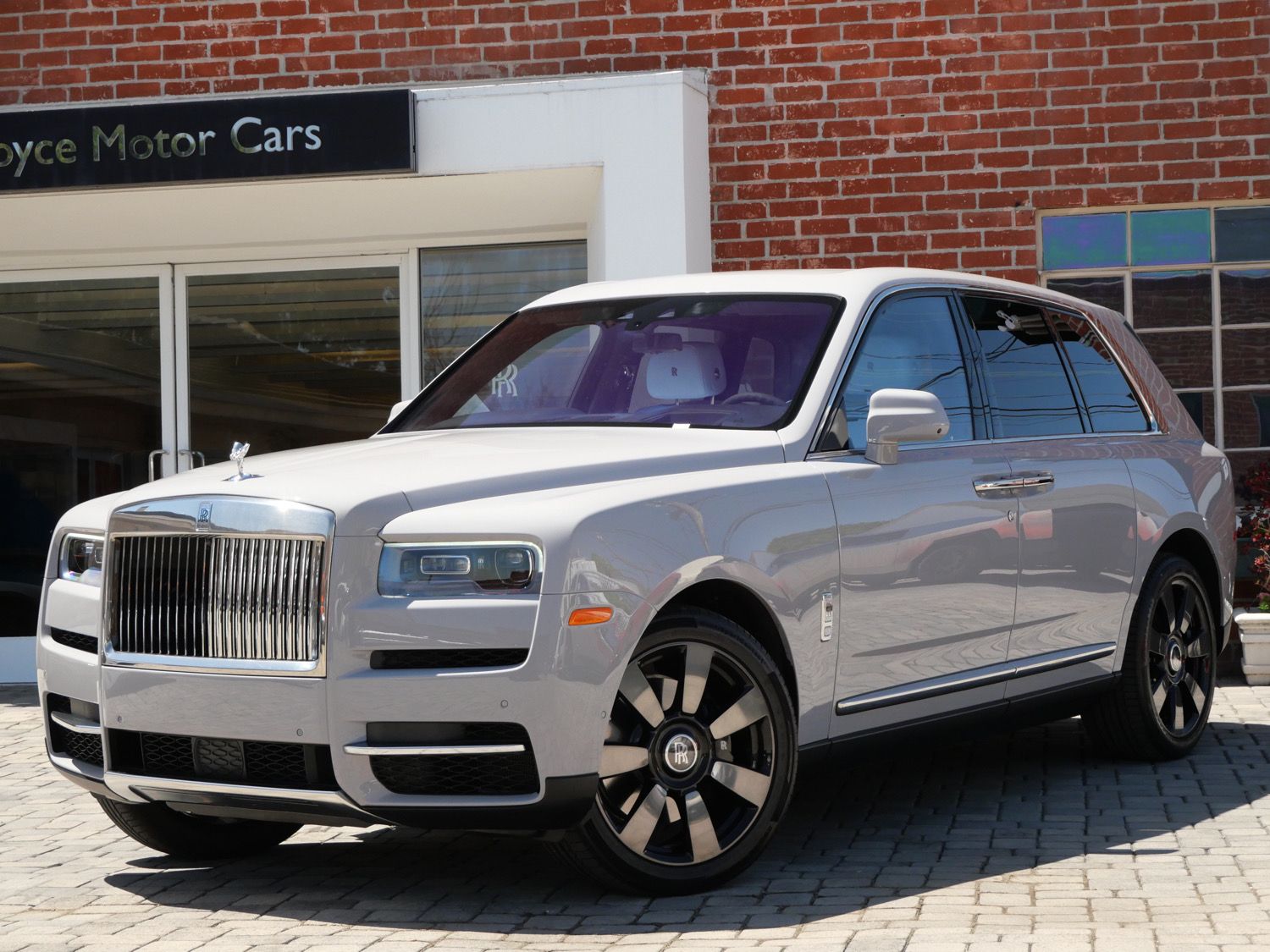 rolls-royce cullinan 2024 SLATV4C03RU222546 image rolls-royce cullinan 2024 SLATV4C03RU222546 image
